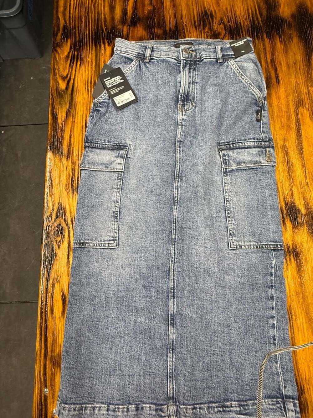 Silver Jeans Co. Cargo Midi Skirt Size 26 High Rise Blue Denim